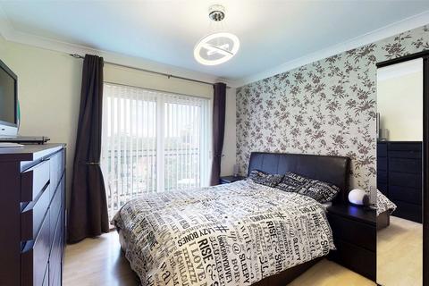 33 Osier Drive, Basildon, SS15 4HP