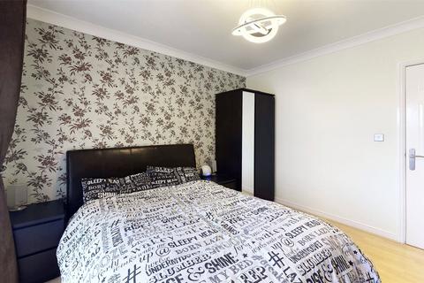 33 Osier Drive, Basildon, SS15 4HP