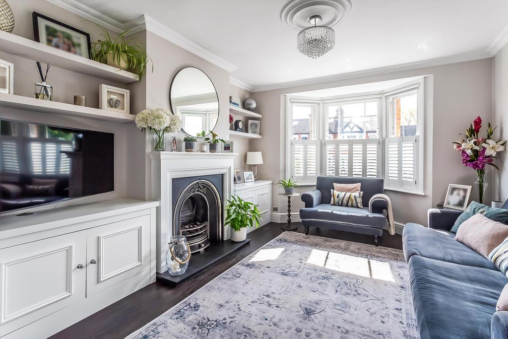 Leigh Road, Cobham, Surrey, KT11 4 bed semidetached house for sale £