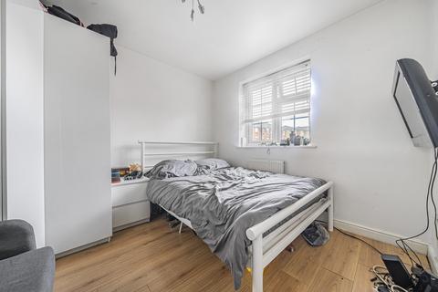 30 Elizabeth Fry Place, London, SE18 4LA