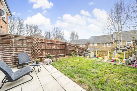 30 Elizabeth Fry Place, London, SE18 4LA