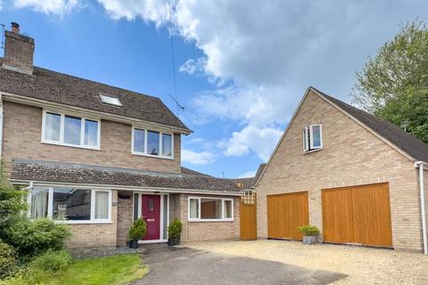 4 bedroom semi-detached house for sale, Queens Close, Witney OX29