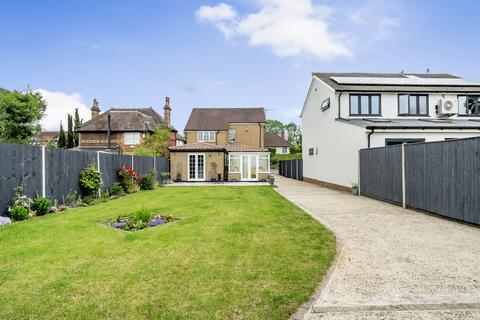 4 bedroom detached house for sale, Eynsford Road, Farningham, Dartford