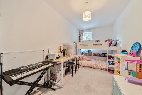 2 bedroom flat for sale, Packham Mews, Pears Road, Hounslow, TW3