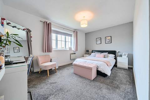 2 bedroom flat for sale, Battalion Way, Thatcham, RG19