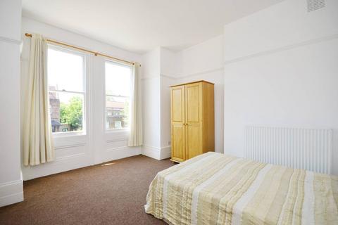 1 bedroom flat to rent, Knatchbull Road, Camberwell, London, SE5