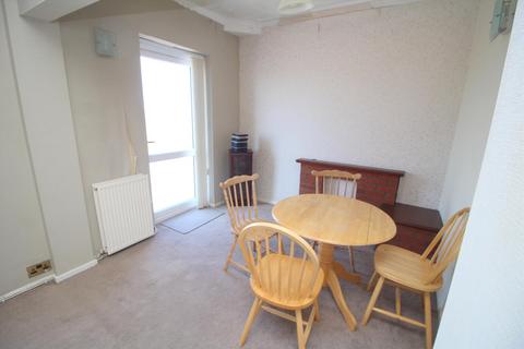 1 bedroom flat for sale, Queens Promenade, Blackpool FY2