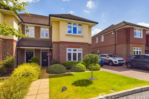 4 bedroom semi-detached house for sale, Hornbeam Close, Epsom, KT17