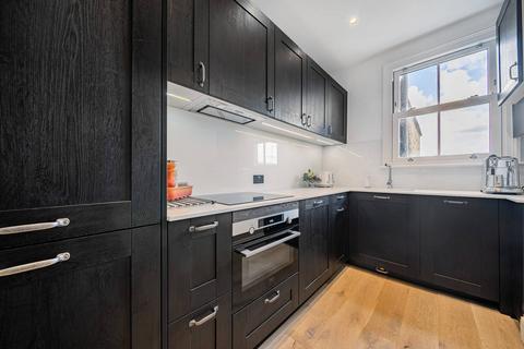 2 bedroom flat for sale, Wandsworth Bridge Road, South Park, London, SW6