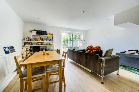 4 bedroom flat to rent, Abbey Gardens, Hammersmith, London, W6