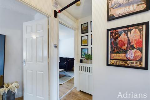 110 Henniker Gate, Chelmsford, CM2 6SB