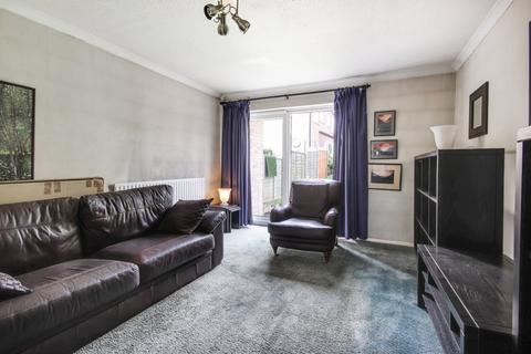 33 Cobsdene, Gravesend, DA12 5JB