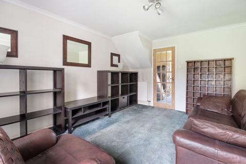 33 Cobsdene, Gravesend, DA12 5JB