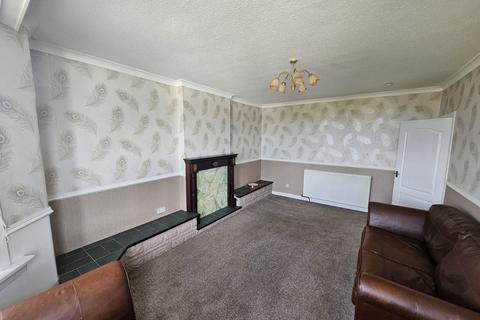 3 bedroom flat to rent, Gartferry Street, Springburn