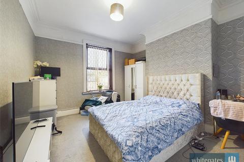 17 Springcliffe, Bradford, BD8 8QP