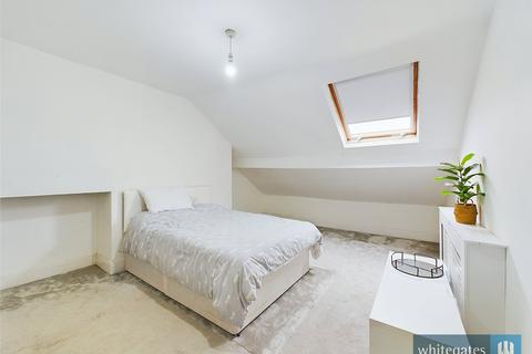 17 Springcliffe, Bradford, BD8 8QP