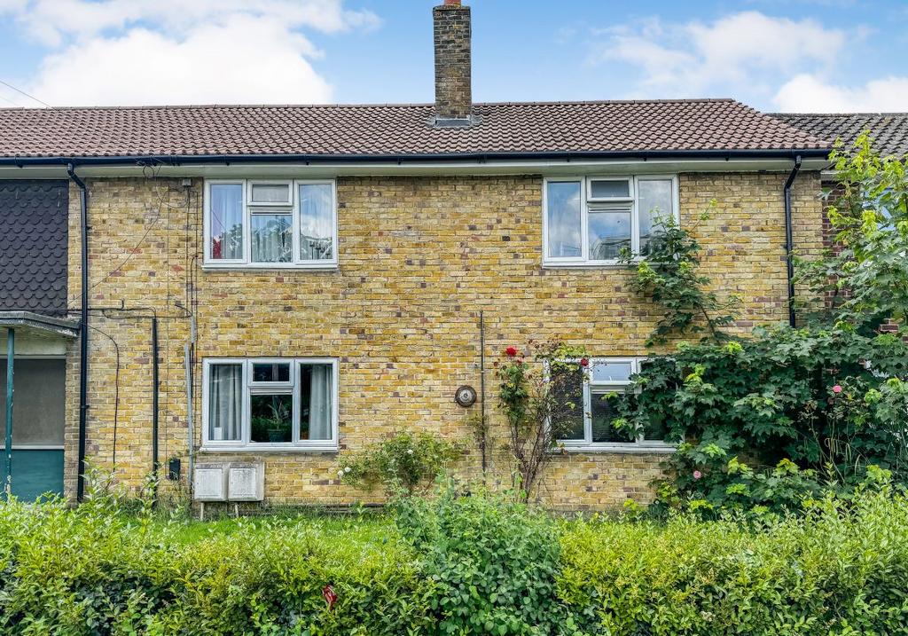 100 Warburton Road, Southampton... 2 bed apartment £50,000