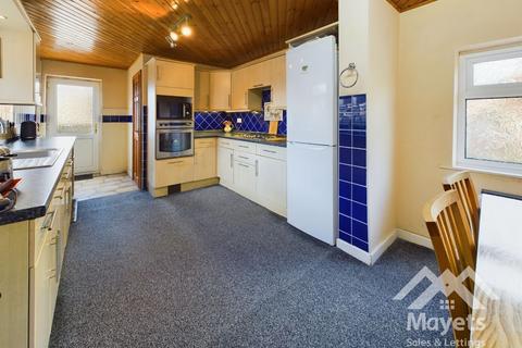 10 Dorchester Close, Blackburn, BB1 1SJ