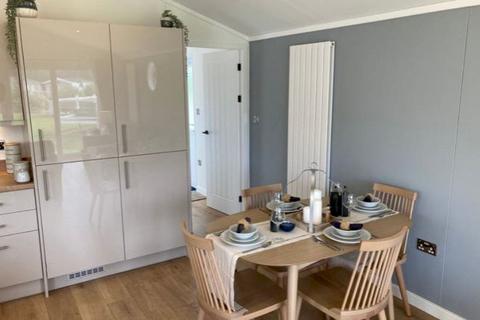 2 bedroom lodge for sale, Carlton Meres Holiday Park, , Carlton IP17