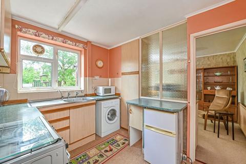 3 bedroom semi-detached house for sale, Bolle Road, Alton, Hampshire