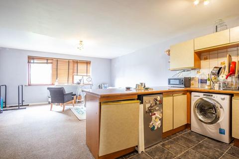 2 bedroom apartment for sale, 11 Cumbria Court, College Road, Windermere