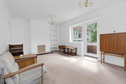2 bedroom flat to rent, Canongate, Holyrood, Edinburgh, EH8