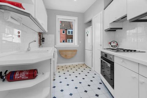 2 bedroom flat to rent, Canongate, Holyrood, Edinburgh, EH8
