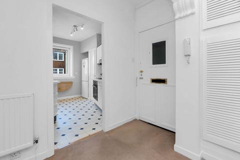 2 bedroom flat to rent, Canongate, Holyrood, Edinburgh, EH8