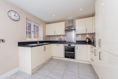 3 bedroom end of terrace house for sale, Church Road West, Farnborough, GU14