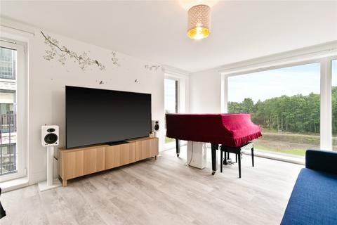 Flat 2/1, 30 Castlegate Avenue, Dumbarton, G82 1AL