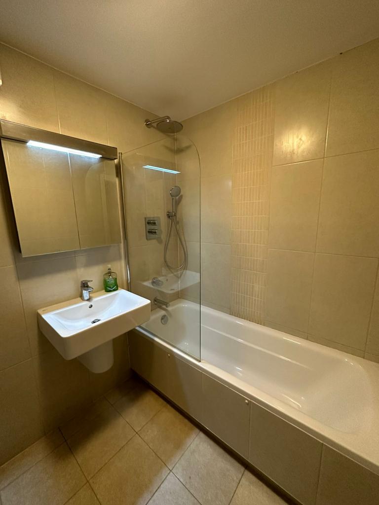 On suite Bathroom