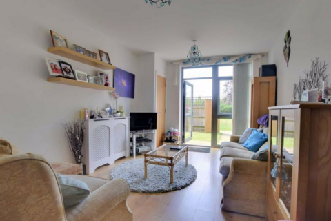 2 bedroom flat for sale, Tolpits Lane, Watford WD18