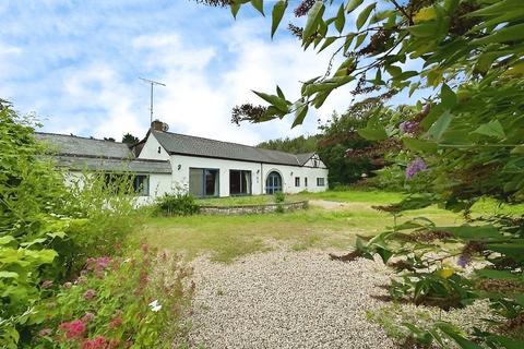 5 bedroom link detached house for sale, Trefnant,Denbighshire LL16 4UN