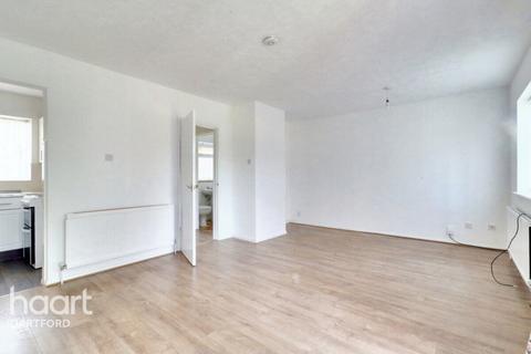2 bedroom terraced house for sale, Knights Manor Way, Dartford