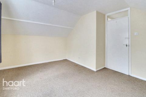 136 Knights Manor Way, Dartford, DA1 5SP