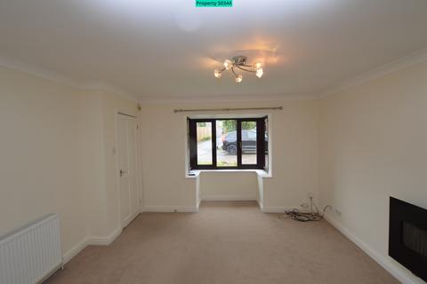 4 bedroom detached house to rent, Harewood Way, Leeds, LS13 4QD