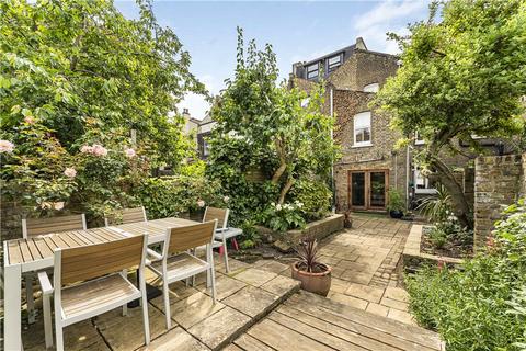4 bedroom terraced house for sale, Dunlace Road, London, E5