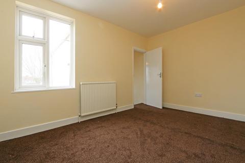 3 bedroom terraced house to rent, Priory Road, Croydon