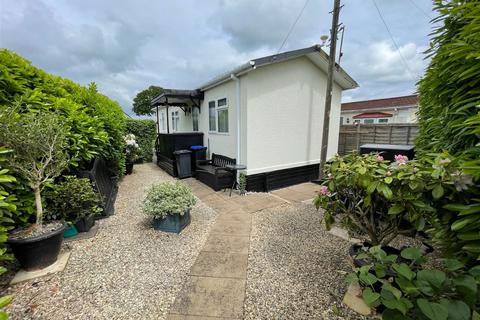 1 bedroom mobile home for sale, North Drive, Wootton Hall, Henley-in-arden B95