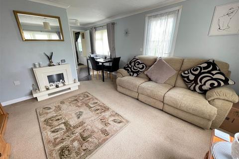 1 bedroom mobile home for sale, North Drive, Wootton Hall, Henley-in-arden B95