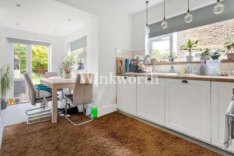 2 bedroom apartment for sale, Hewitt Road, Harringay, London, N8