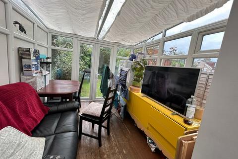 4 bedroom terraced house to rent, Kingsley Road, Maidstone, ME15