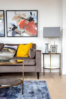 2 bedroom apartment to rent, Solomon Way, London E1