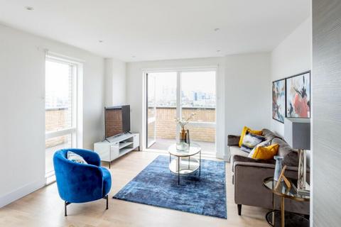 2 bedroom apartment to rent, Solomon Way, London E1