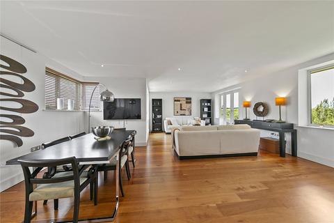 3 bedroom apartment for sale, Strand Drive, Kew, Surrey, TW9