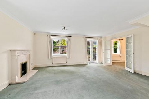 4 bedroom end of terrace house to rent, St. Marys Mews, Richmond, TW10