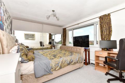 4 bedroom detached house for sale, Meadow Walk, Whitstable, Kent