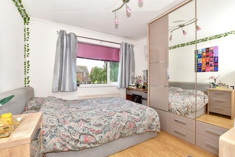45 Meadow Walk, Whitstable, CT5 4PW