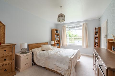 2 bedroom flat for sale, Pilton Avenue, Edinburgh EH5