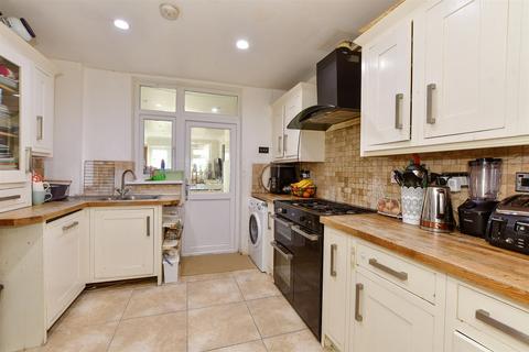 3 bedroom terraced house for sale, Chase Lane, Barkingside, Ilford, Essex